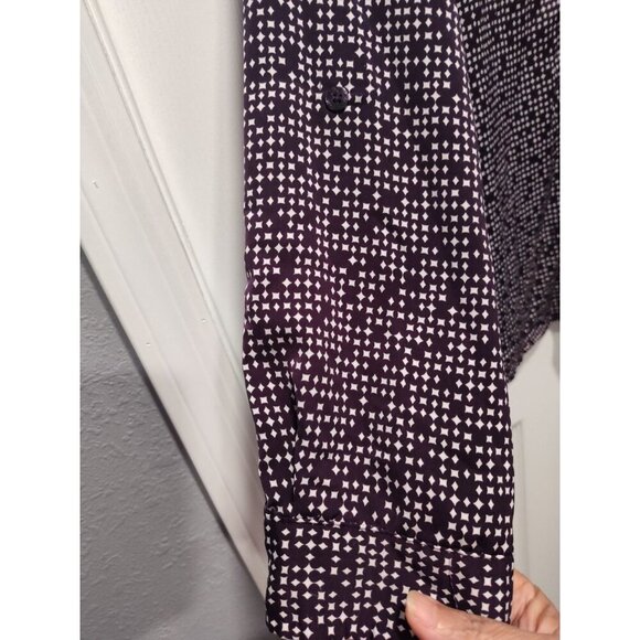 Chicos Size 3 XL/16 Purple White Ditsy Geo Roll Tab LS Buttonup Top Classic EUC - Picture 5 of 11
